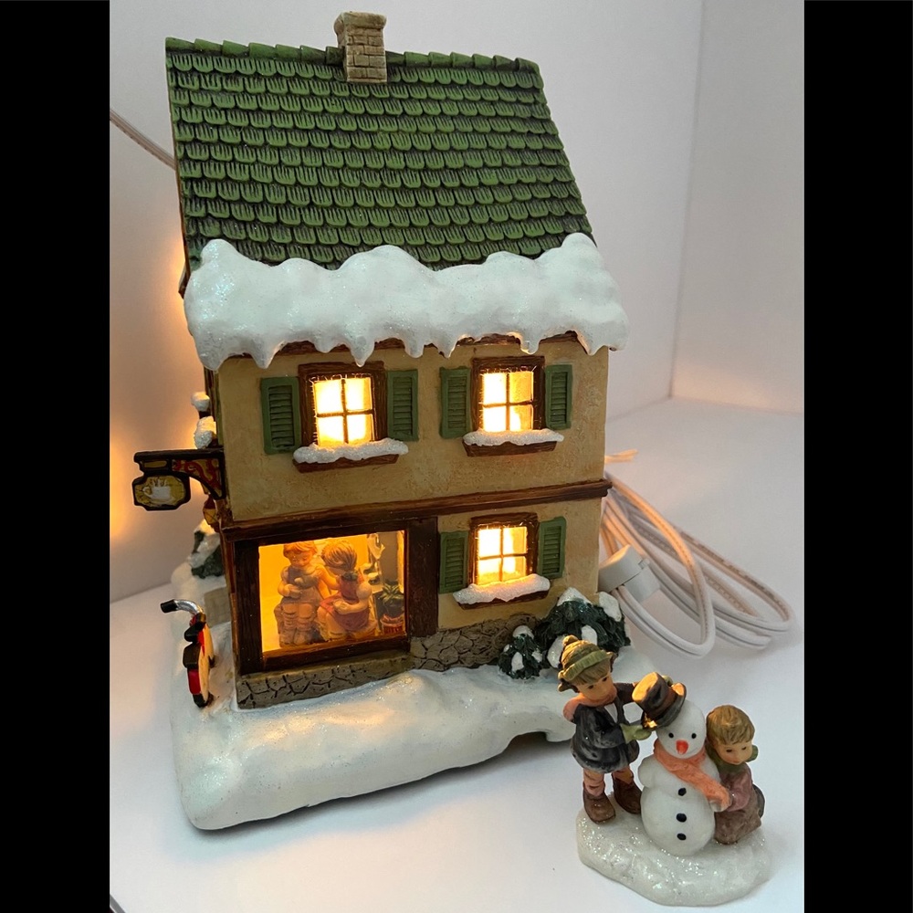 HAWTHORNE CHRISTMAS VILLAGE “RARE”- CUP OF CHEER CAFE - Picture 10 of 13